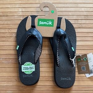 Sanuk Black Flip Flops with Patterned Lining